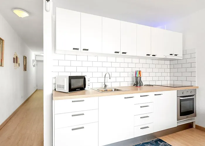 Sasha Tenerife * Costa Del Silencio